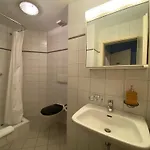 Kursaal - Adults Only Hostel *