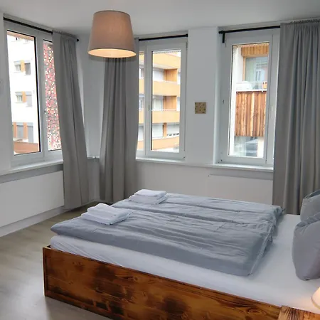 Kursaal - Adults Only بيت شباب *