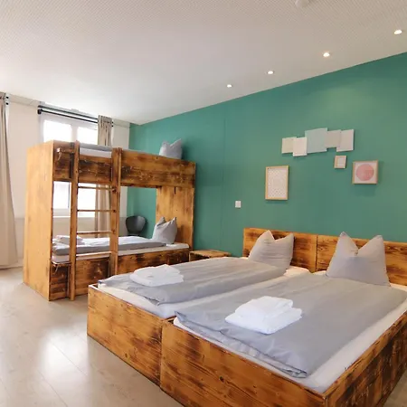 بيت شباب Kursaal - Adults Only
