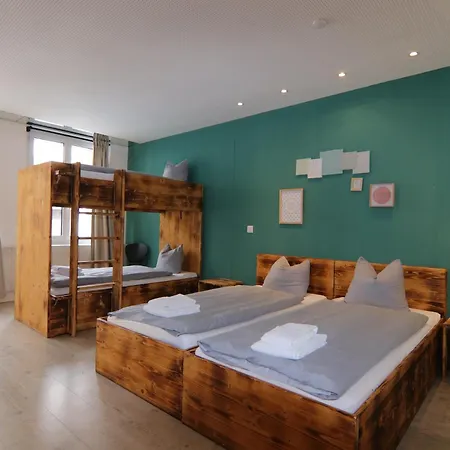بيت شباب Kursaal - Adults Only