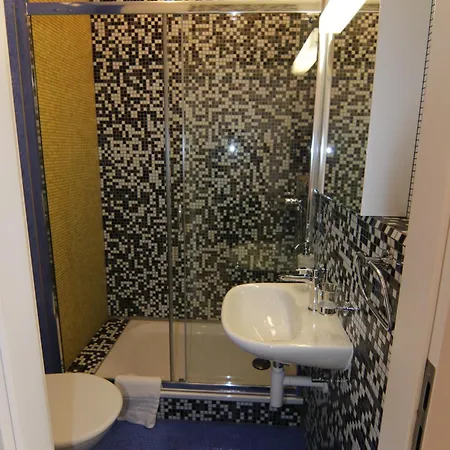 Hostel Kursaal - Adults Only