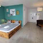 Kursaal - Adults Only بيت شباب أروسا