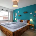 Kursaal - Adults Only بيت شباب أروسا